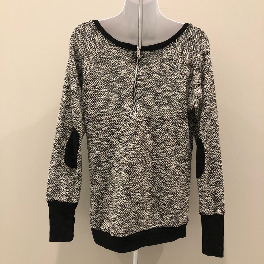 Vanity Sweater - Picture 2 of 8